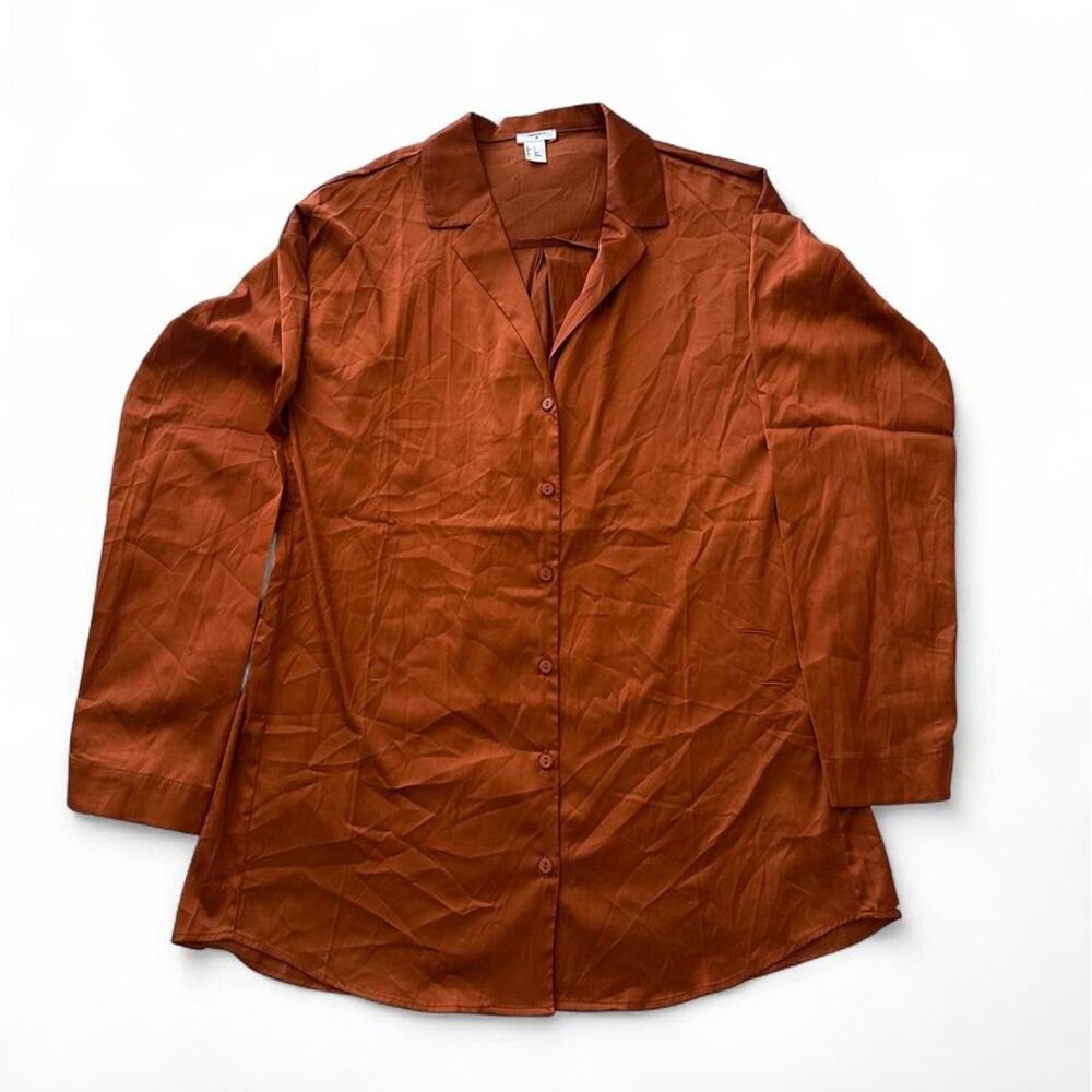 Women's Forever 21 burnt orange button up long sleeve size Small